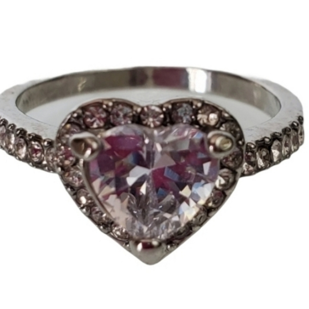 Silver plated Heart Ring Size 7.5  halo ring  Valentines Day